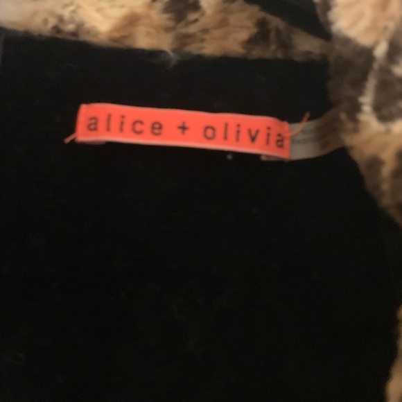 Alice + Olivia Pali Double Button Faux Fur Short Jacket Leopard S New - Picture 4 of 11